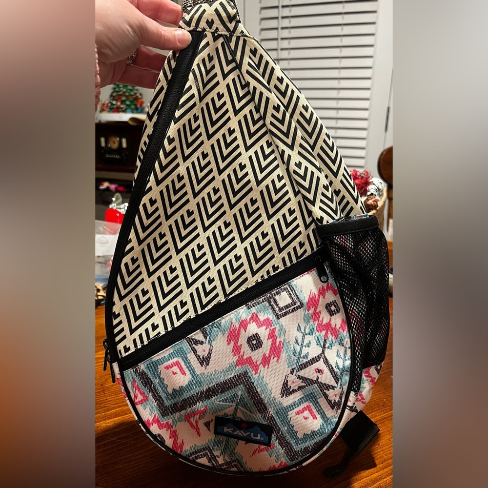 KAVU Rope Sling Bag Aztec Southwestern Geometric Print Crossbody Backpack NWOT - Picture 10 of 16